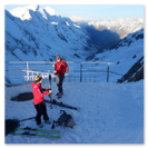 Hollandiahütte mit Ausblick ins Lötschental